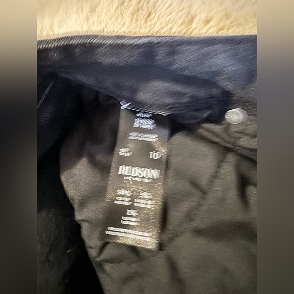 NWOT Hudson slim straight leg jeans. Size 10 - Picture 5 of 6